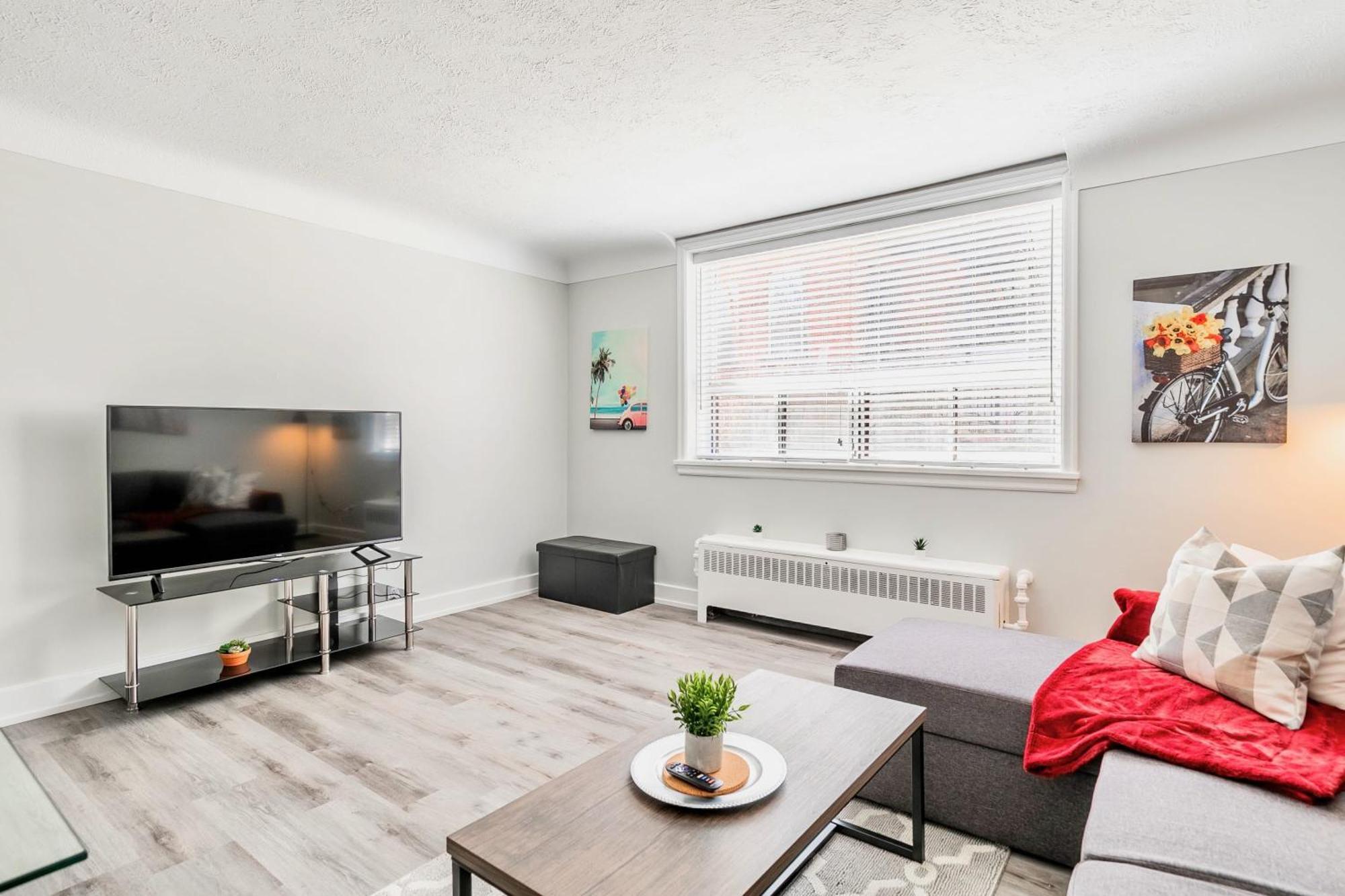 Cozy 1Br Apartment In Corktown Hamilton Esterno foto